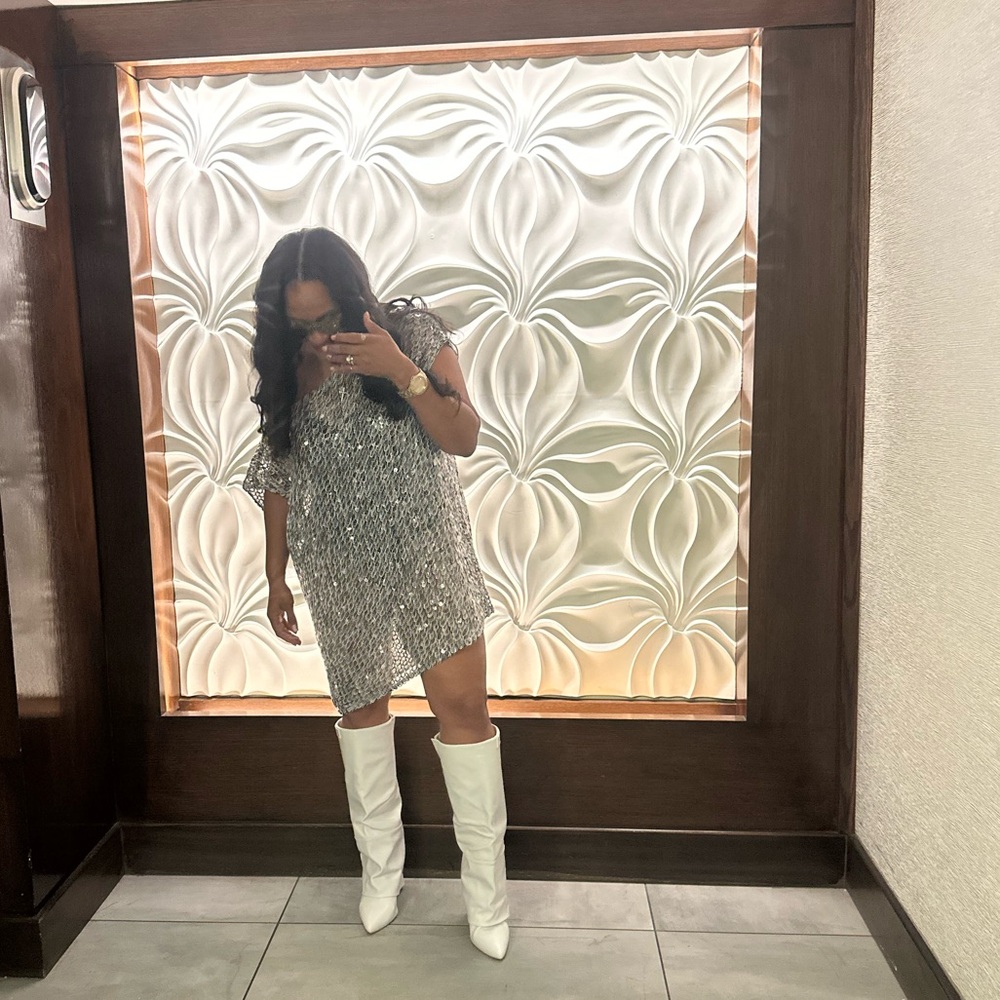 SHE SELLS SEASHELLS KNIT MINI DRESS
